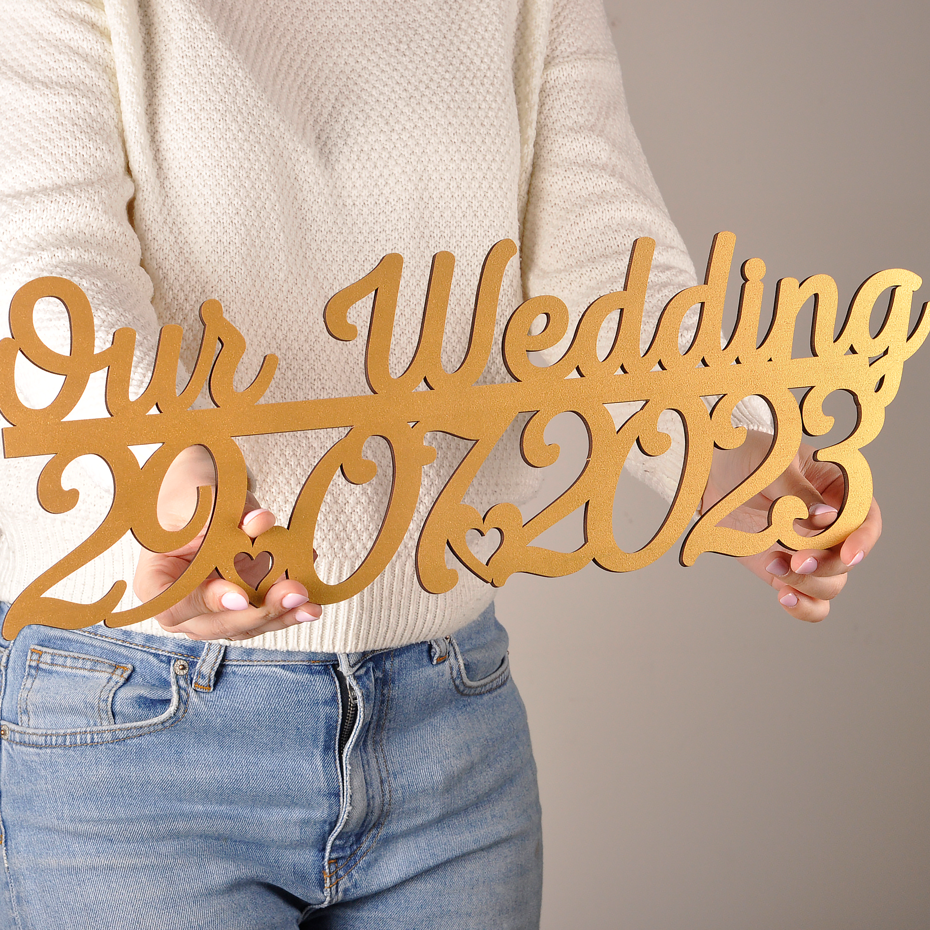 закзаать дату свадьбы из дерева,